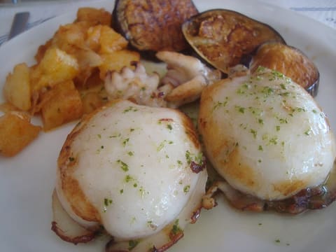 Grilled cuttlefish (sepia a la plancha)