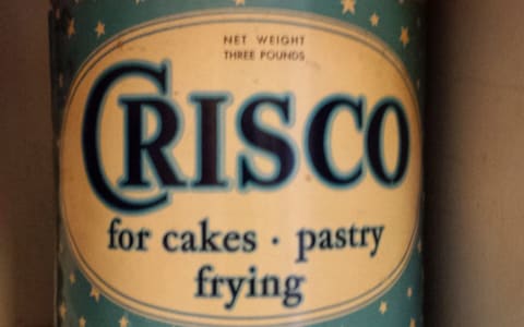 Vintage tin of Crisco shortening labelled for cakes, pastry and frying