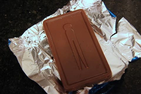 Product-neutral chocolate wafer
