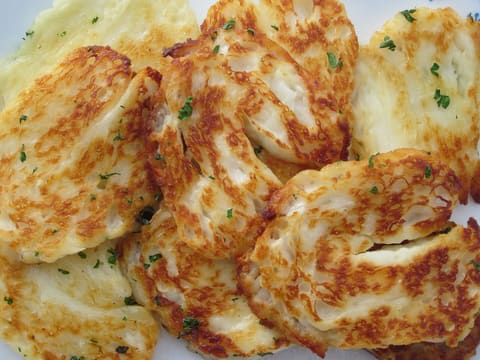 Grilled halloumi cheese