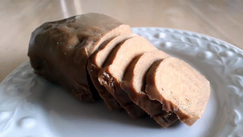 Seitan / wheat-protein meat alternative